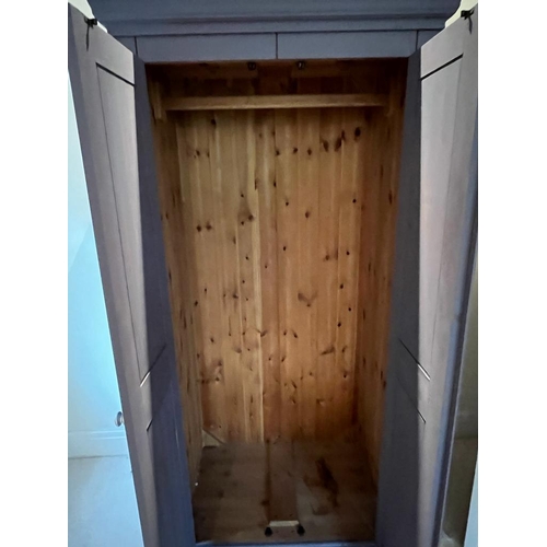 42 - A pine painted wardrobe (H167cm W90cm D59cm)