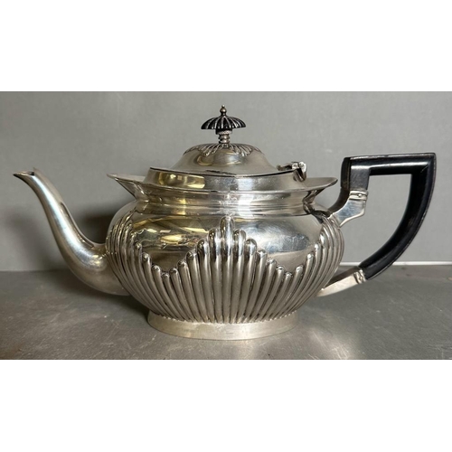 453 - A Mappin & Webb Victorian silver teapot, hallmarked for Sheffield 1896, approximate weight 570g