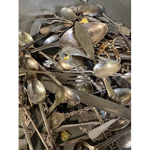 458 - A selection of white metal and silver plated items to include tea spoons, dessert spoons and a lette... 