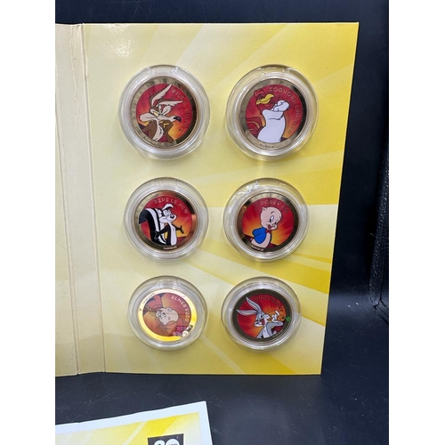 510 - A boxed set Loony Tunes Official Commemorative medals