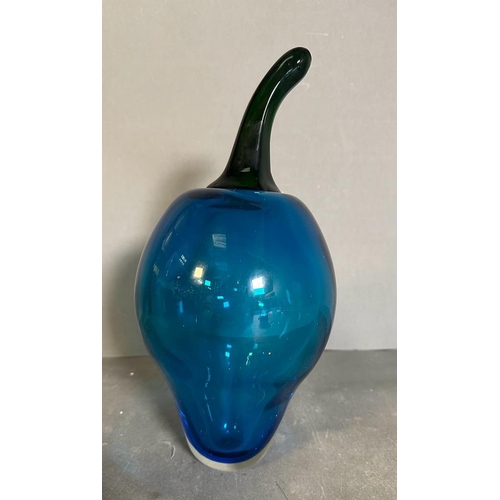 573 - A blue art glass chilli pepper. Height 31cm