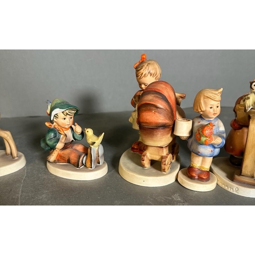 625 - A selection of thirteen Goebel Hummel figurines