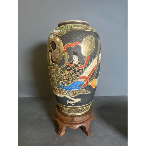 628 - A Japanese satsuma vase on plinth and a satsuma bowl with crackle glaze