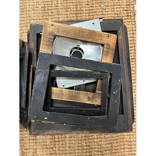 678 - A vintage oak boxed camera AF