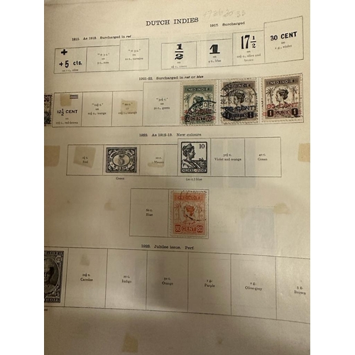 679 - A selection of sheets and loose UK and World stamps to include Denmark, Japan