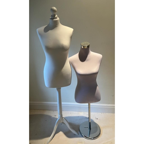 714 - Two mannequins