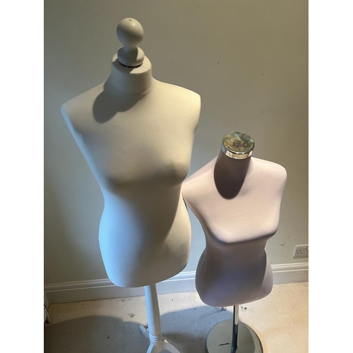 714 - Two mannequins