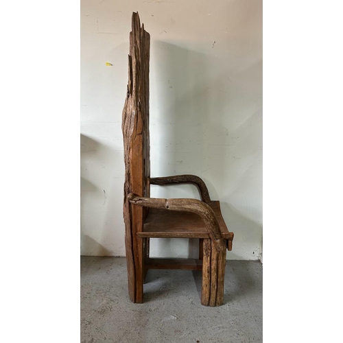 83 - A fence post and drift wood folk art throne (H164cm W53cm D56cm)