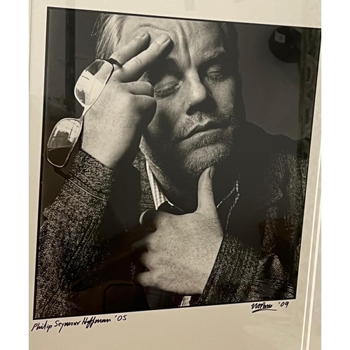 206 - Philip Seymour Hoffman Silver Gelatine print by photographer Nigel Parry, print number 1/11 (15 inch... 