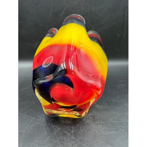 356 - Art glass vase in the style of Japanese Iwatsu (H23cm)