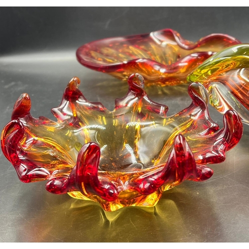 365 - Three Murano and Czech Art glass pinch and twisted bowl fire reds and yellow (W26cm)