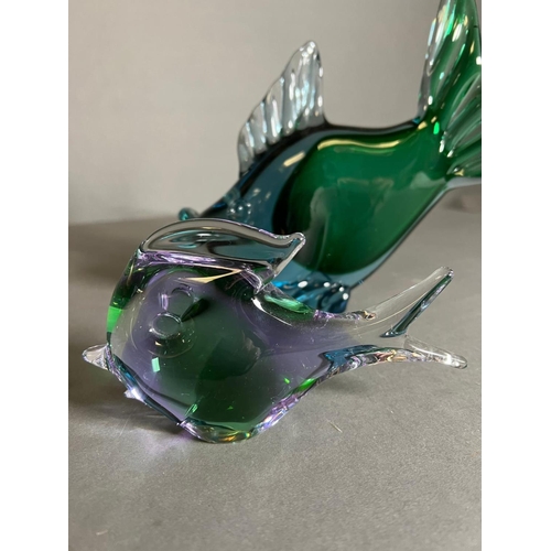 375 - Two Art glass fish (21cm)