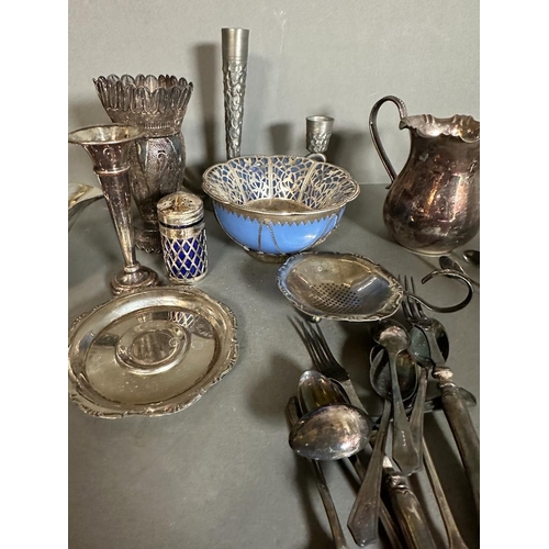 431 - A selection of silver plate and white metal items