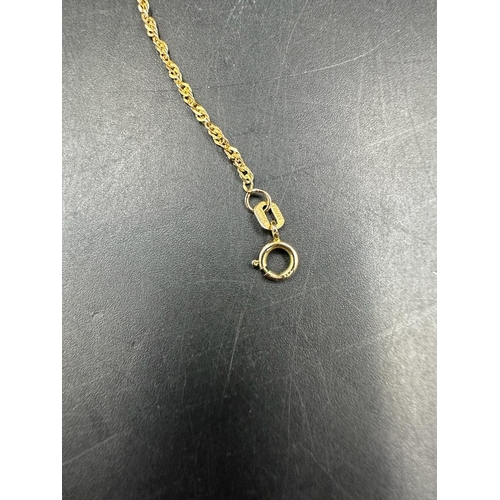 452 - A 9ct gold necklace (Approximate Total Weight 1.7g)