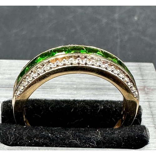 475 - A 9ct gold green garnet and CZ ring Size S1/2