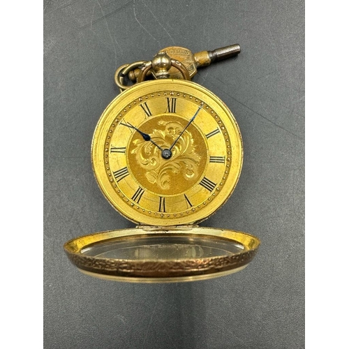 512 - A 14ct gold cased ladies pocket watch