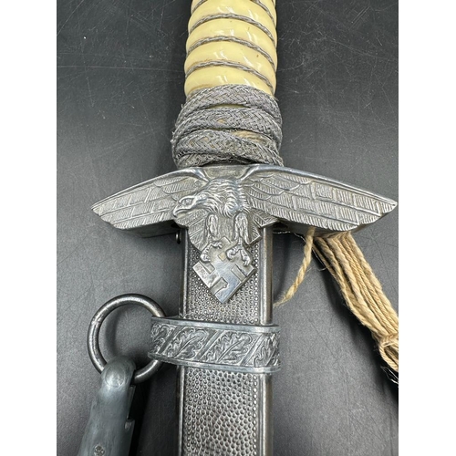 534 - Militaria: WWII A Luftwaffe 2nd Pattern Officers Dagger