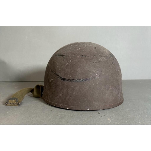 549 - A 1952 Tank/Airbone Regiment Military Helmet