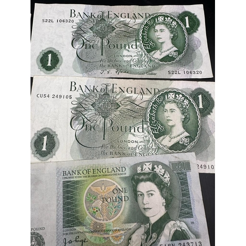 570 - A selection of out of eleven out of circulation United Kingdom One Pound Notes.