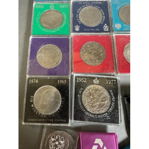 590 - A selection of commemorative crowns