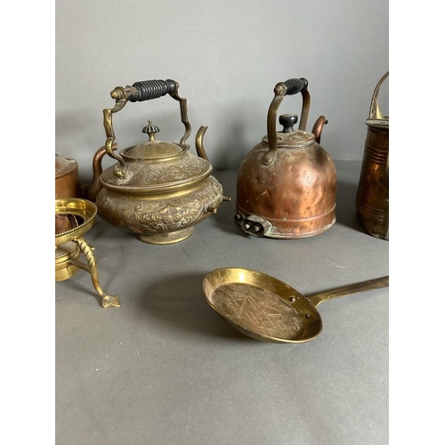 631 - A selection of brass and copper kettles