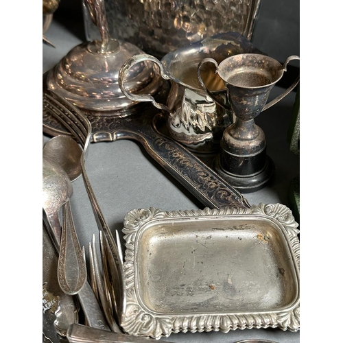 727 - A large volume of silverplated items