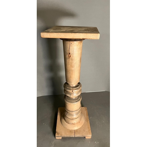 106 - A turned wooden plinth (H68cm)