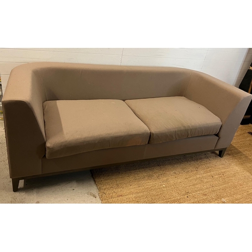 173 - A contemporary Wych wood design sofa (H78cm W210cm D86cm SH50cm)