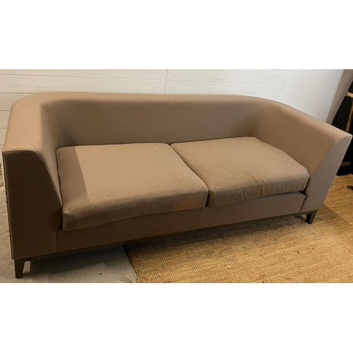 173 - A contemporary Wych wood design sofa (H78cm W210cm D86cm SH50cm)