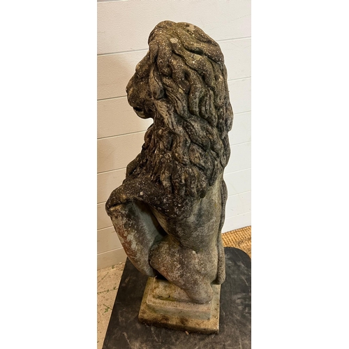 261 - A garden heraldic lion (H82cm)