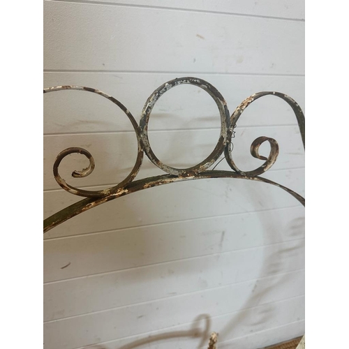 272 - A white painted wrought iron decorative plant stand (H95cm)