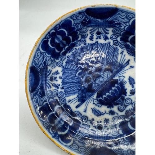 404 - 18th Century Dutch Delf cobalt blue peacock plate (Dia16.5cm)