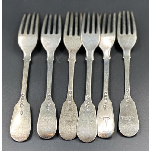 442 - A selection of six Victorian silver Forks, various makers and years, with an approximate total weigh... 