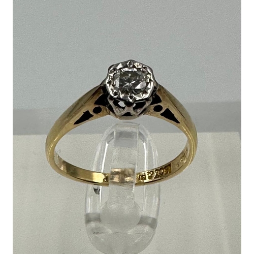 586 - An 18ct yellow gold and platinum set diamond ring, approximate size J1/2