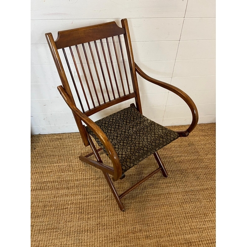 60 - A spindle folding chair