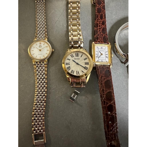 626 - A selection of vintage wristwatches, various styles and makers.