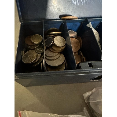 650 - Two tins with a mixture of world and United kingdom coins, various denominations, conditions and yea... 