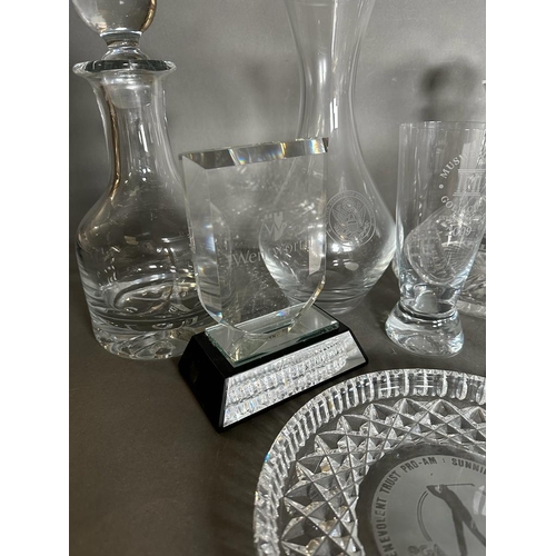 683 - A selection of golfing glassware to include decanters trophies and tankards