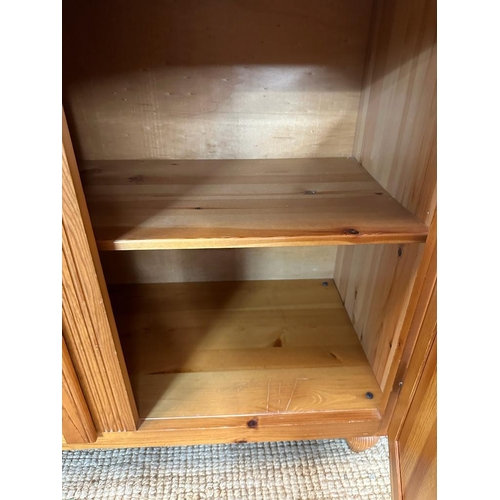 184 - A pine two drawer two cupboard dresser with a two drawer plate rack over (H185cm W97cm D44cm)