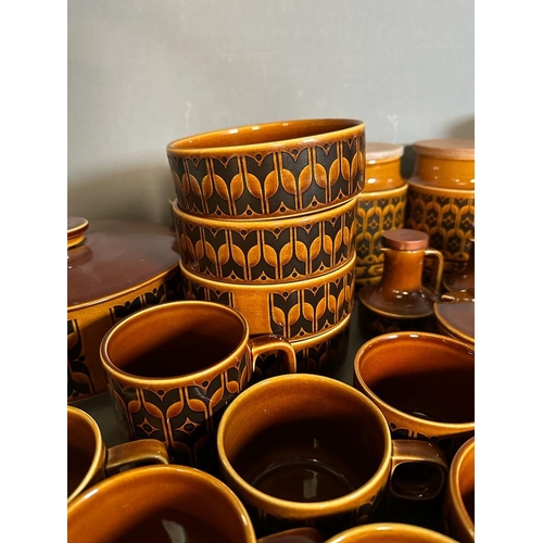 369 - A quantity of Hornsea dinner and breakfast ware in the Hierloom pattern to include tea and coffee po... 