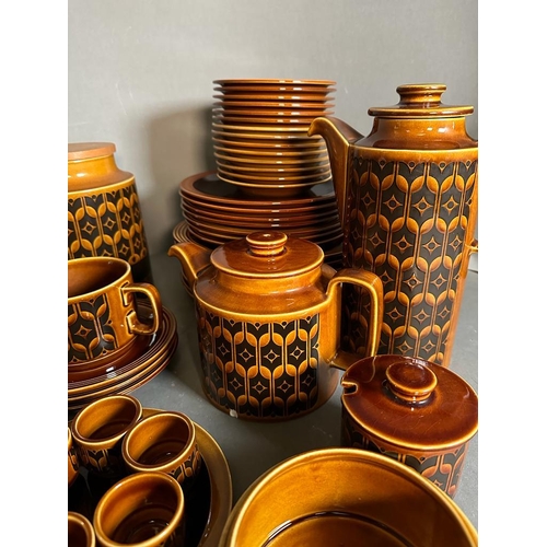 369 - A quantity of Hornsea dinner and breakfast ware in the Hierloom pattern to include tea and coffee po... 