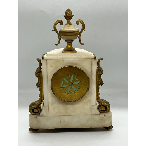 410 - A white marble and gilt mantel clock (H29cm)