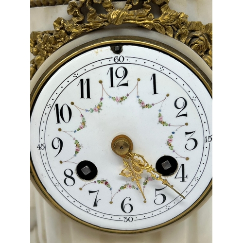 410 - A white marble and gilt mantel clock (H29cm)