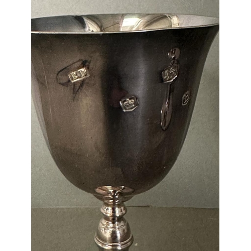 460 - A set of six silver goblets by BD, hallmarked for Sheffield 1969, with an approximate weight of 1180... 