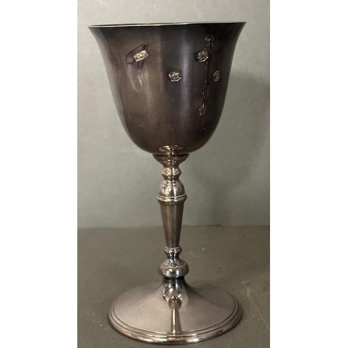 460 - A set of six silver goblets by BD, hallmarked for Sheffield 1969, with an approximate weight of 1180... 