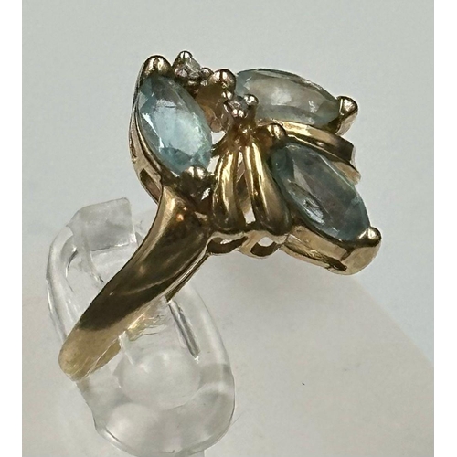 489 - A 9ct gold and topaz ring, approximate size P, approximate weight 3.5g