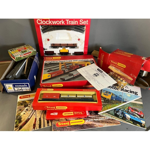 784 - Hornby Tri-ang model railway accessories to include track, carriages etc