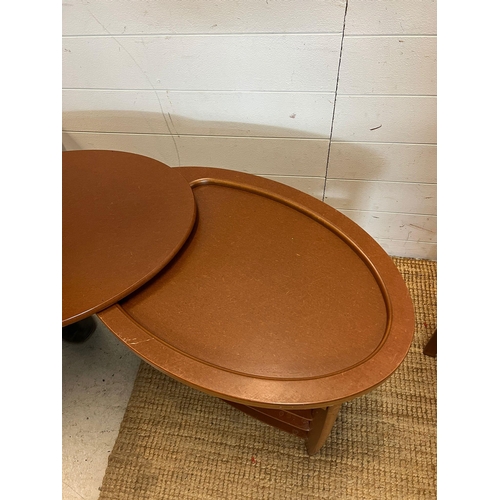 132 - A pair of oval side tables  (60cm x 40cm x 63cm)