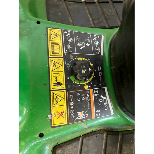 230 - John Deere X350R tractor ride on mower