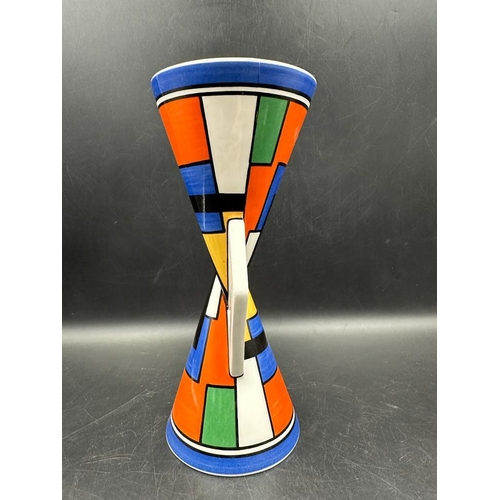 257 - A Wedgewood Clarice Cliff Cubist Yo-Yo vase